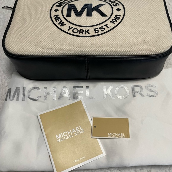 MICHAEL MICHAEL KORS Fulton Sport Large Canvas Crossbody Bag - Black & White - Picture 13 of 13